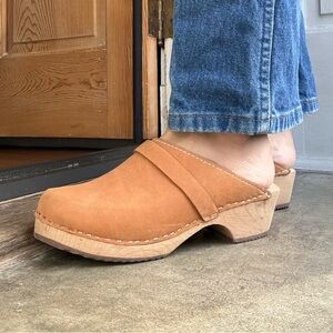 Wood and Leather Clogs Made in Sweden size 38 (7 1/2 or 8)